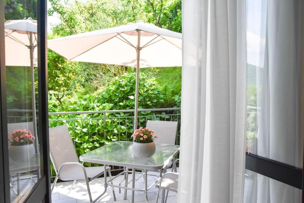 Ca' Gialla 4 - Lago Di Lugano, Balcone E Parcheggio - Cadegliano Viconago Exterior foto